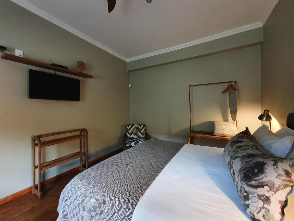 Avo&Oak Guesthouse Джордж Екстер'єр фото